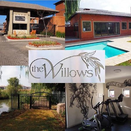 Or Tambo Self Catering Apartments, The Willows Boksburg Kültér fotó