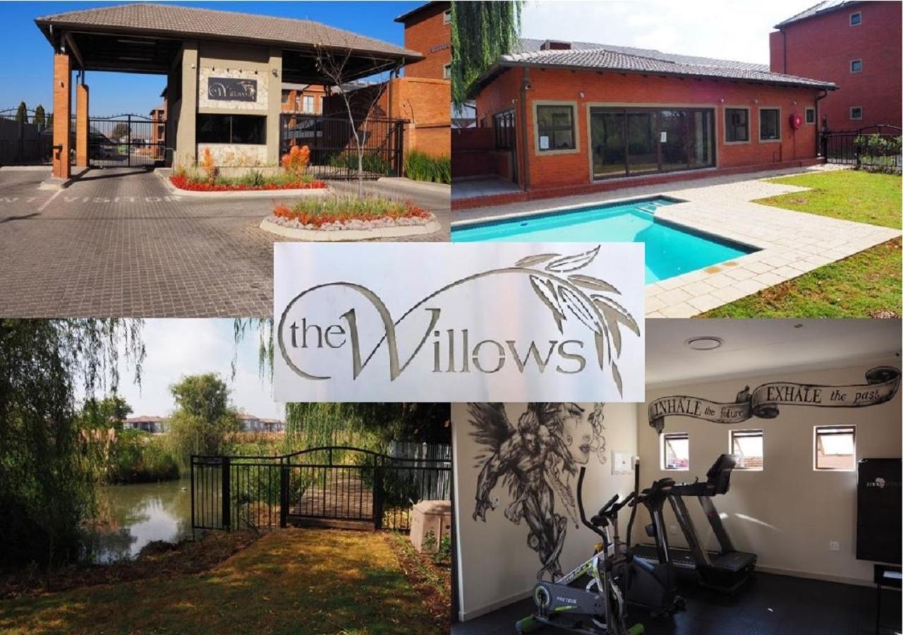 Or Tambo Self Catering Apartments, The Willows Boksburg Kültér fotó