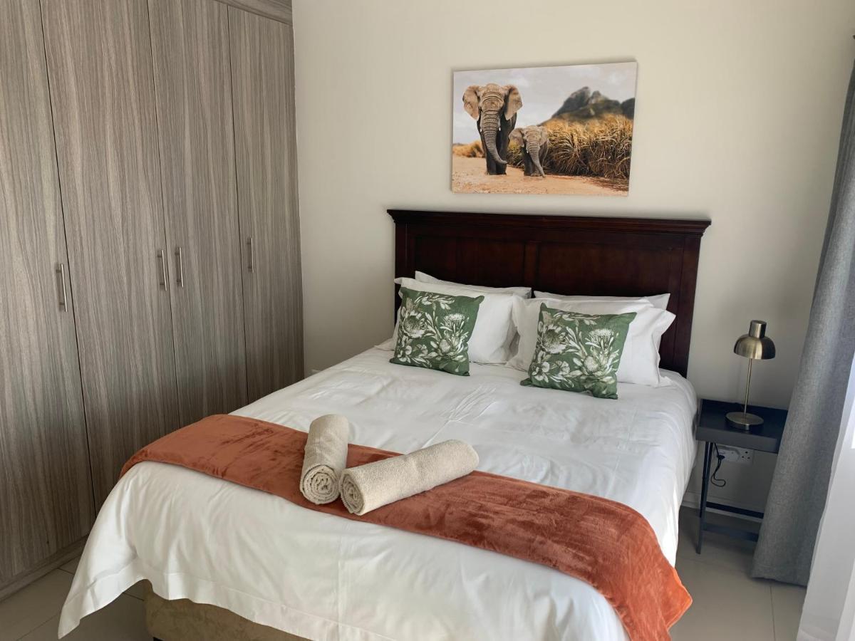 Or Tambo Self Catering Apartments, The Willows Boksburg Kültér fotó